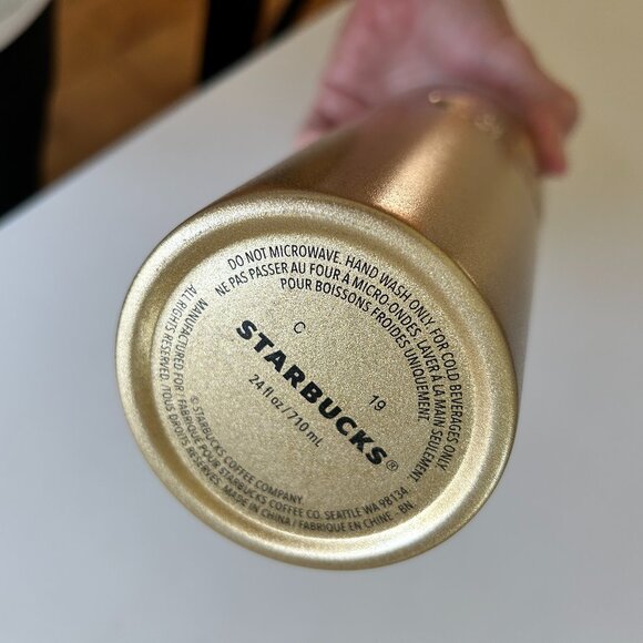 Starbucks gold metallic 24 oz insulated tumbler - Picture 4 of 6
